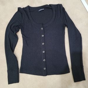 Abercrombie and Fitch long sleeve think Hanley like button down sweater